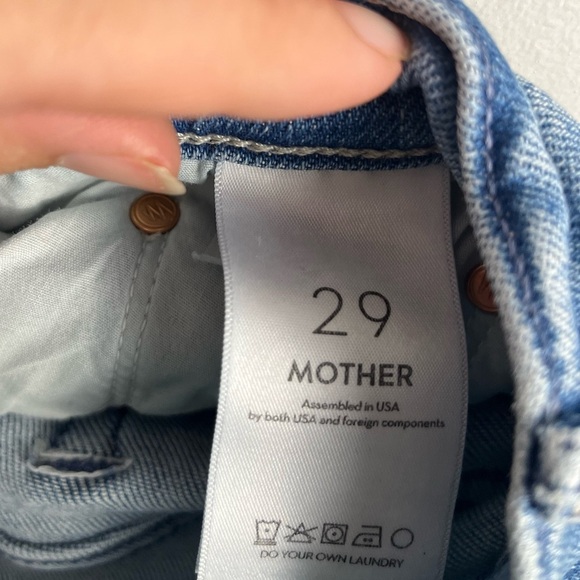 MOTHER High Waisted Weekend Skimp in On the Run
Size 29 - Picture 8 of 12